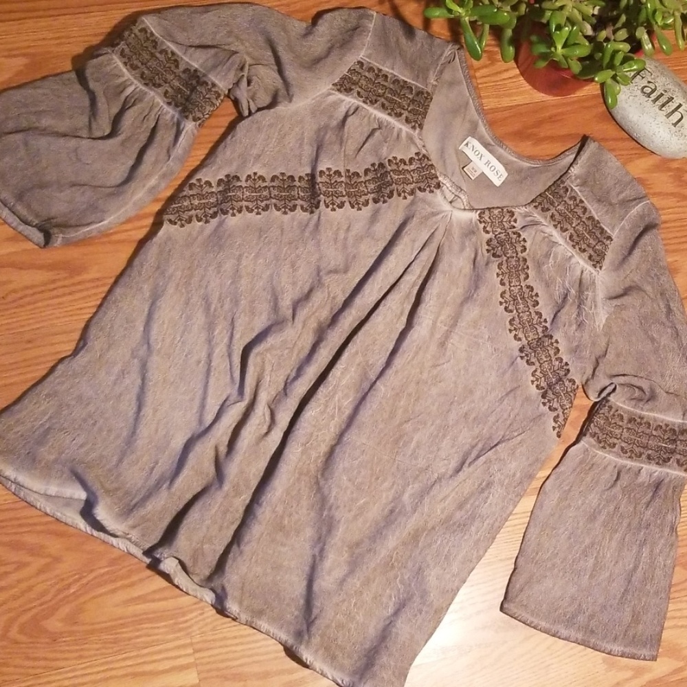 Knox rose gauze like fabric‎ xs